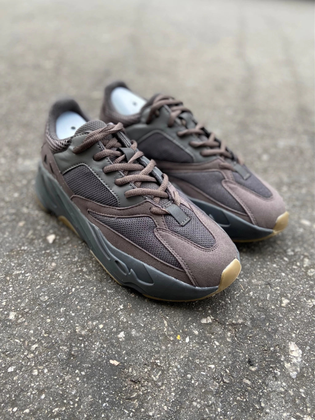Adidas Yeezy 700 V2 - Utility Black