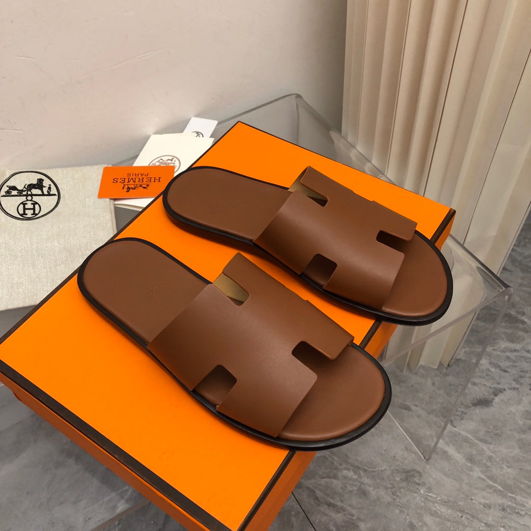 Hermes Izmir Sandal Gold Smooth Calfskin Leather ( Pronta entrega )