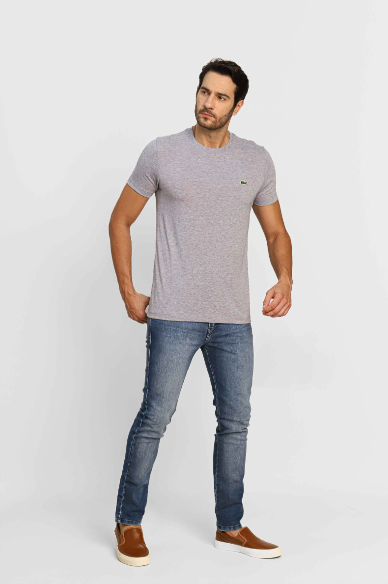 Camiseta Lacoste Básica Regular Fit Pima - Sale Cinza