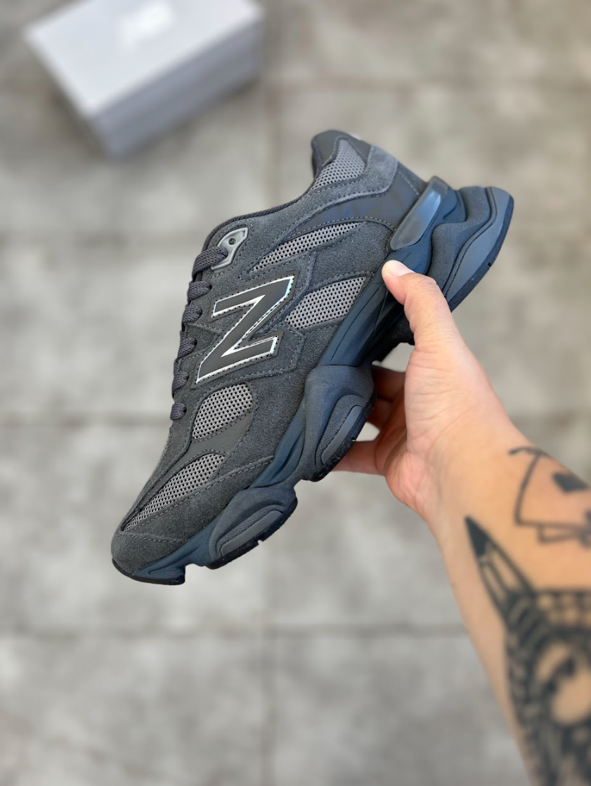 New Balance 9060 - Cinza Chumbo