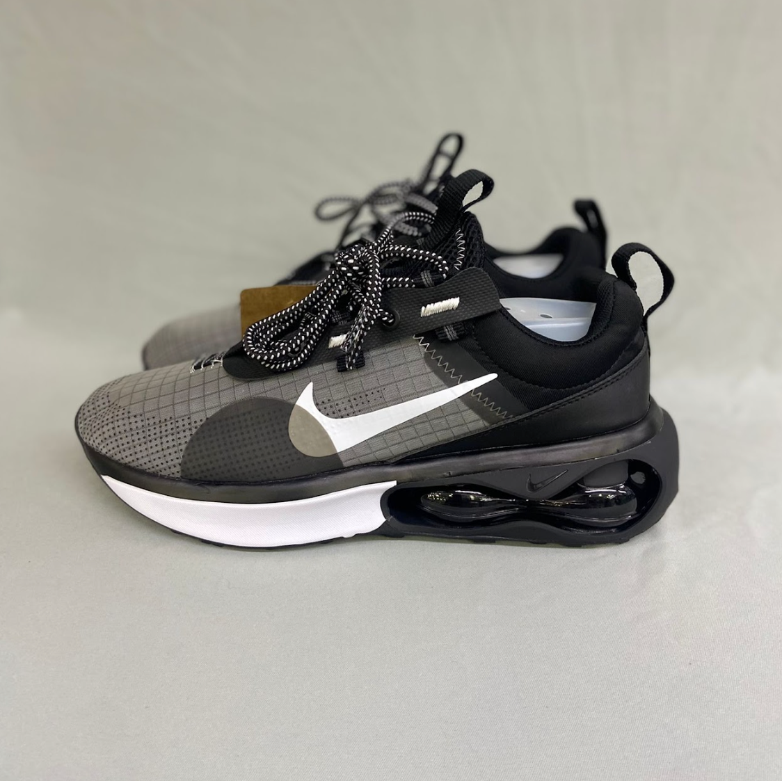 Nike Air Max 2021 - Preto e Branco