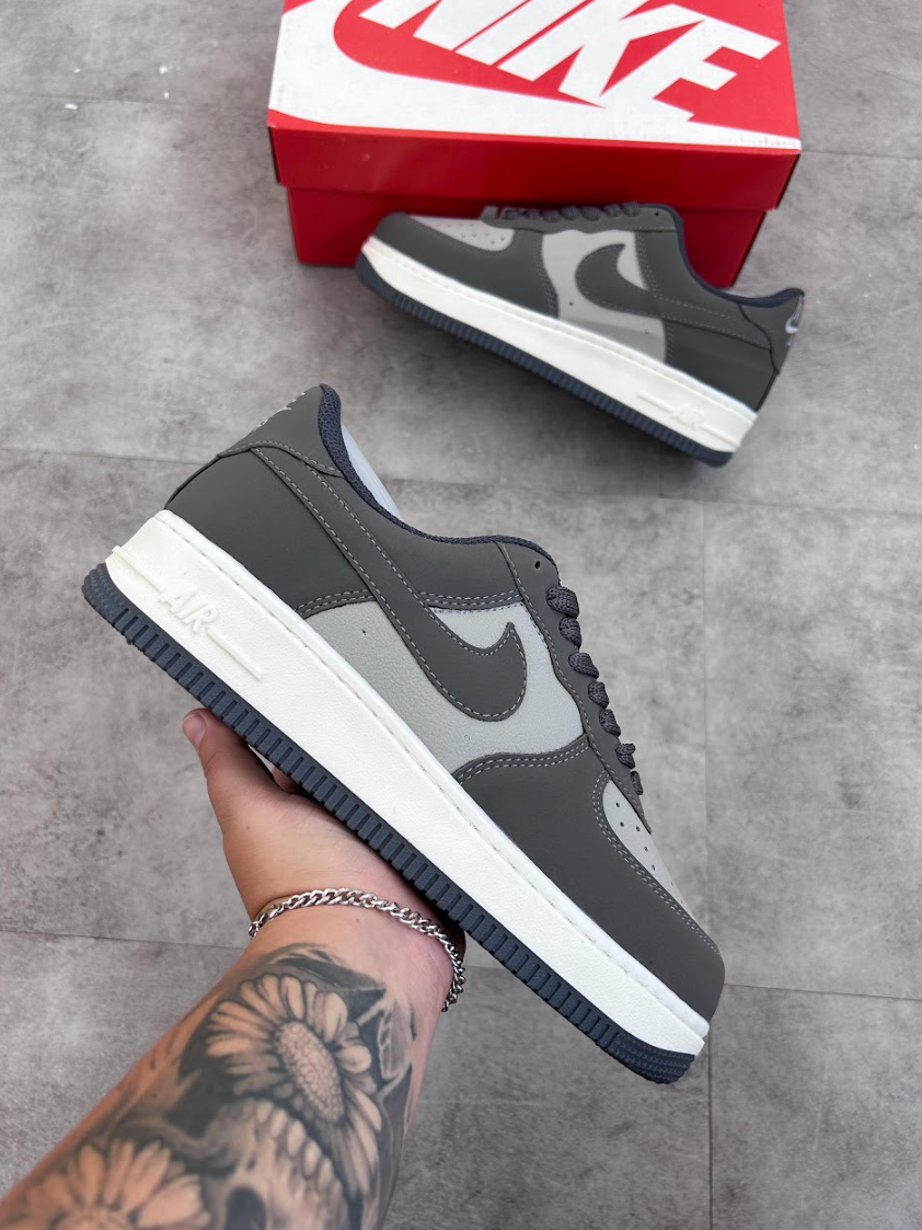 Nike Air Force 1 - Cinza