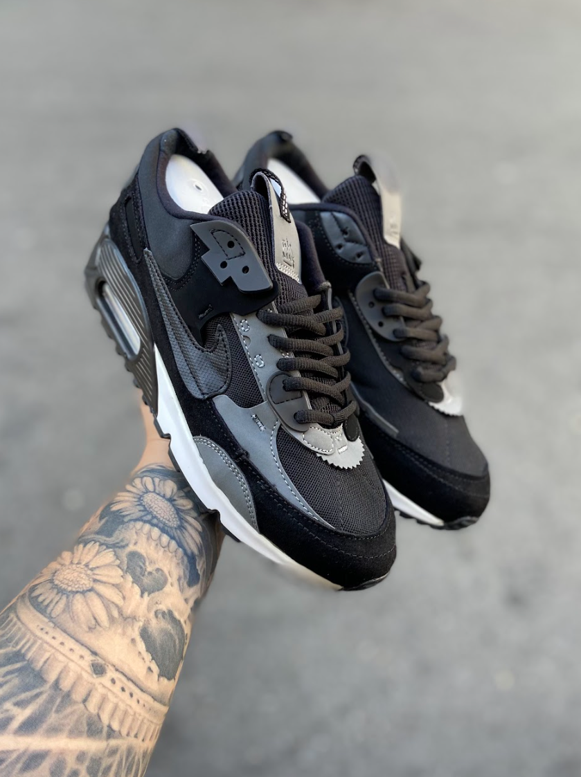 Nike Air Max 90 - Preto e Cinza