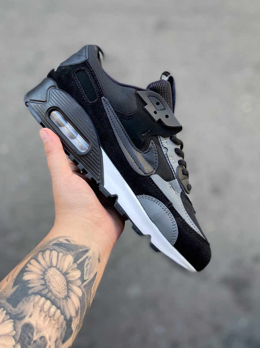 Nike Air Max 90 - Preto e Cinza