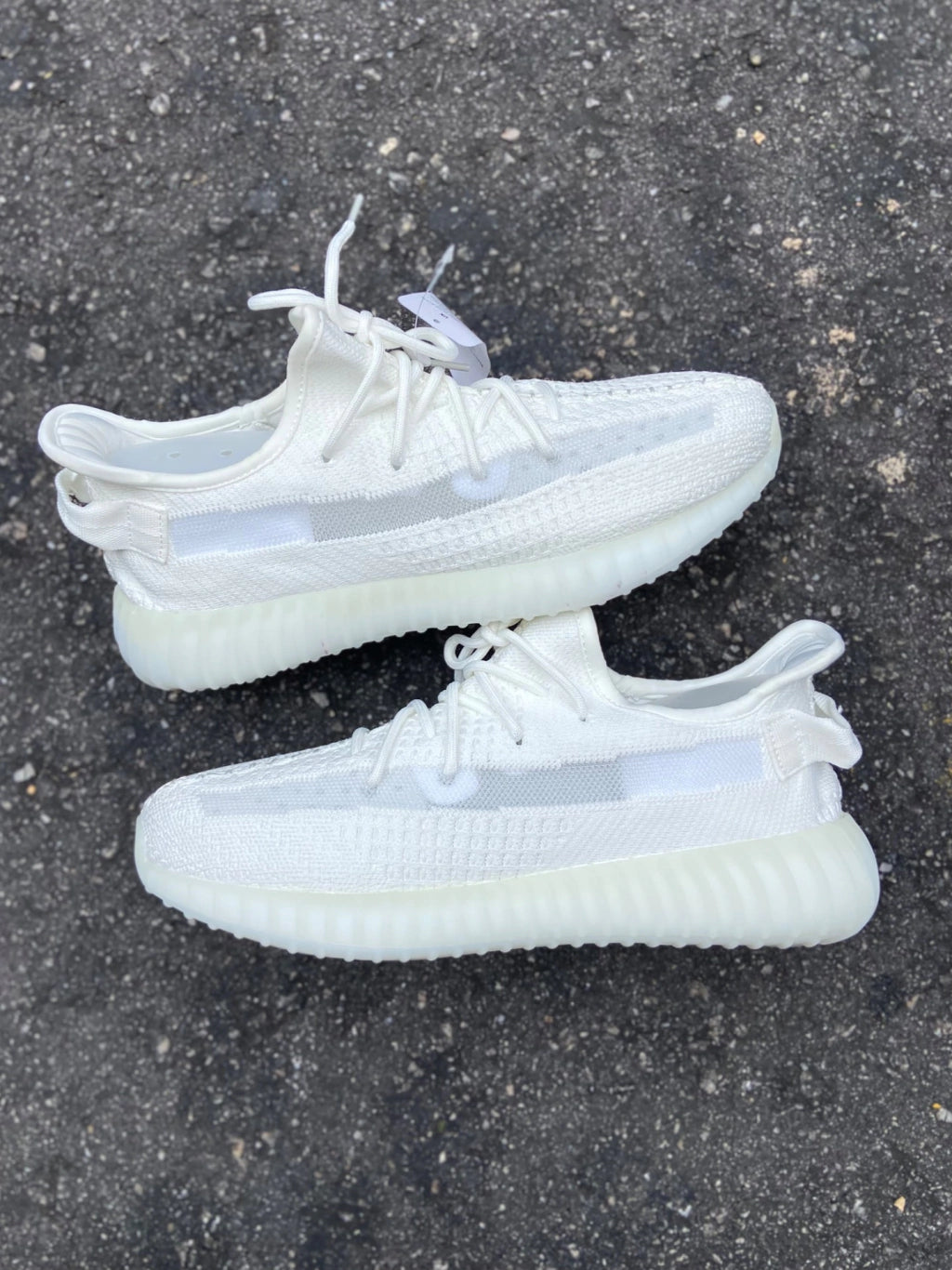 Adidas Yeezy Boost 350 V2 - Bone - Importado