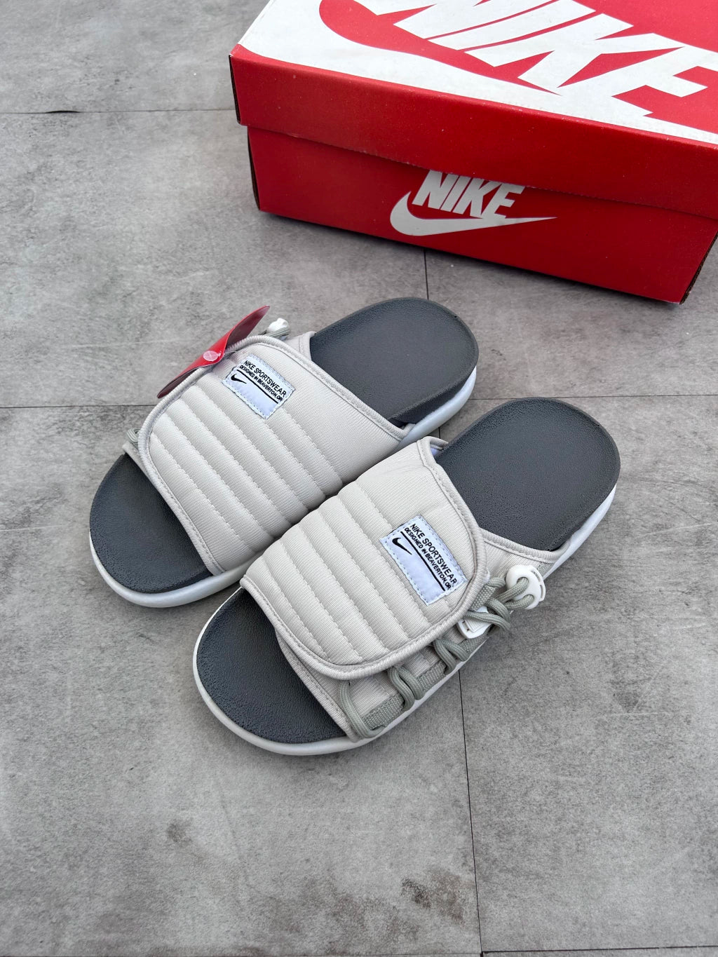 Chinelo Nike Asuna - Cinza Claro