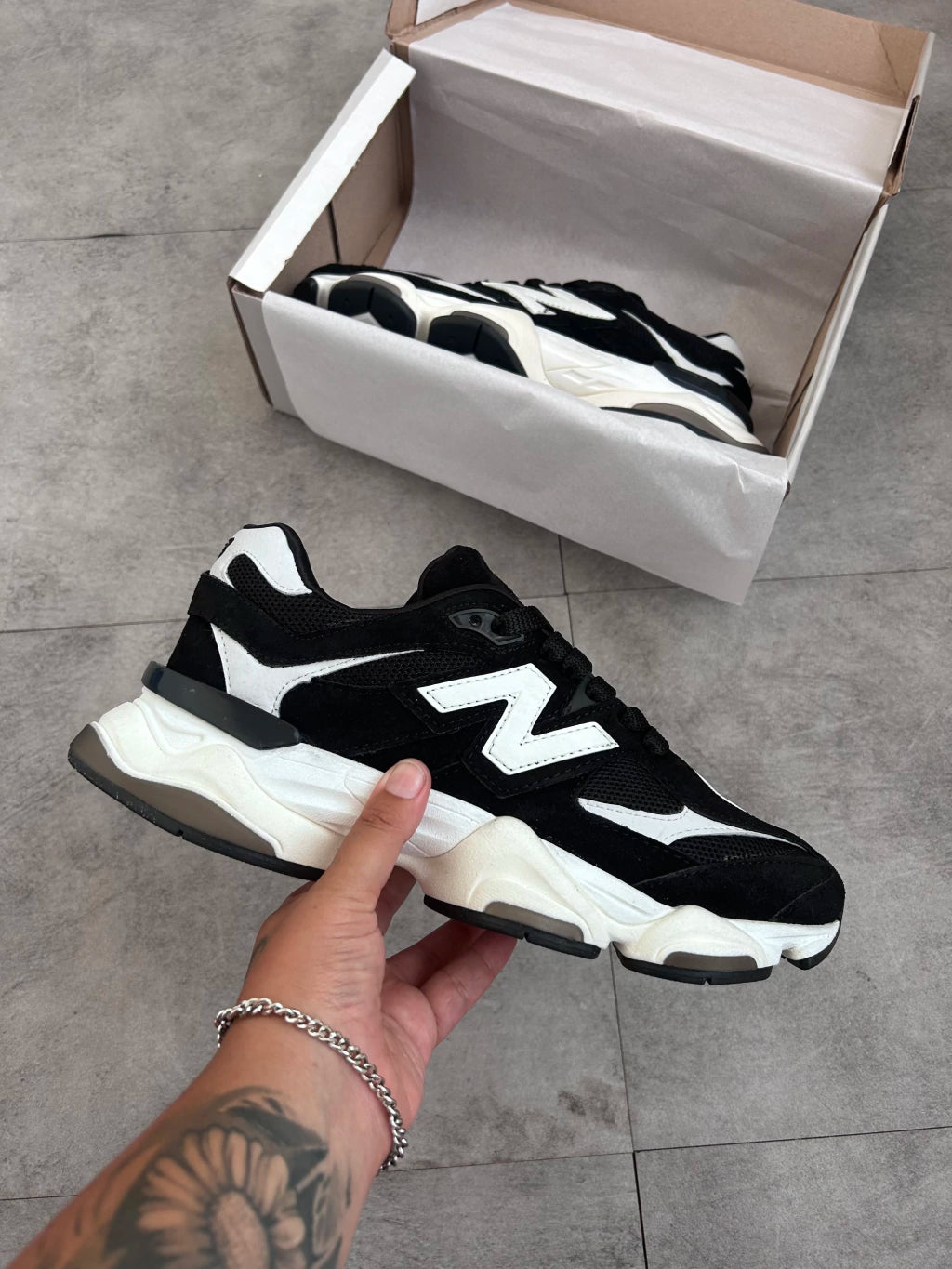 New Balance 9060 - Preto