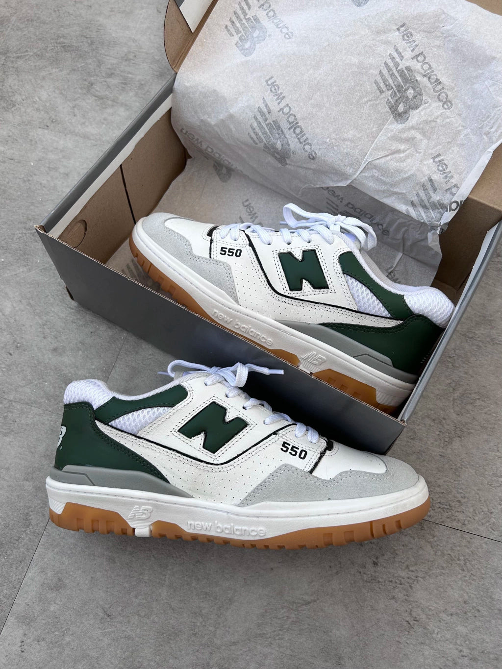 New Balance 550 - Verde e Branco