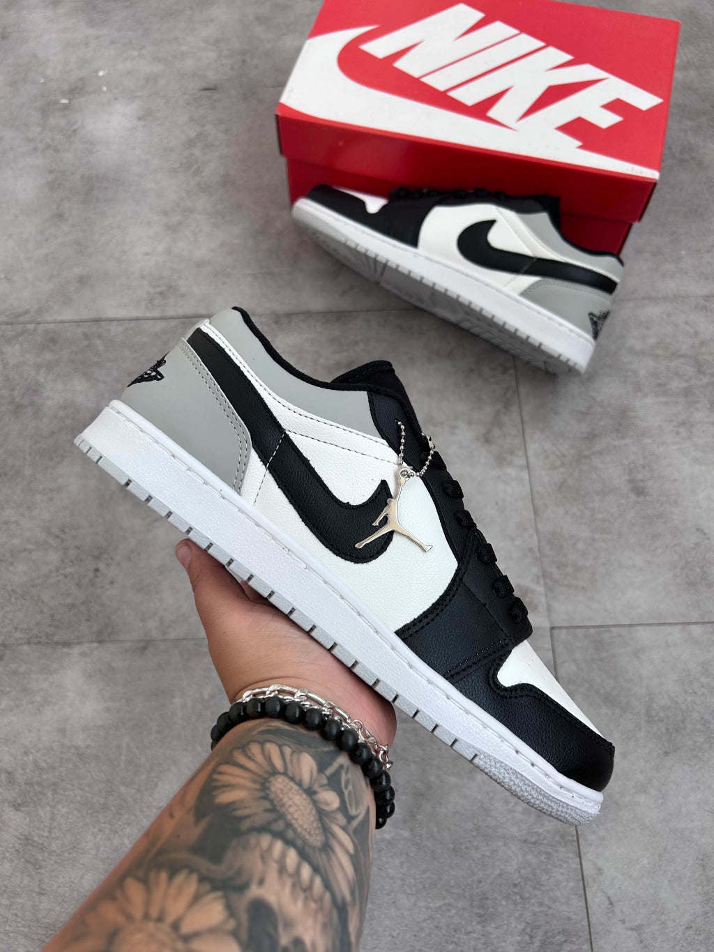 Air Jordan 1 Low - Shadow Toe