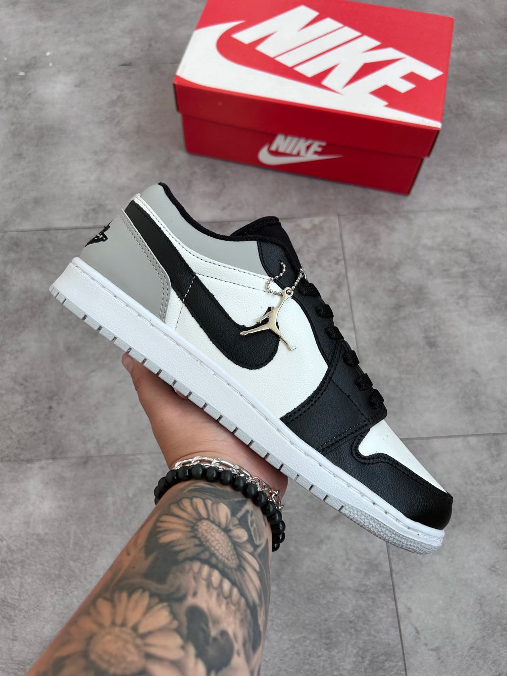 Air Jordan 1 Low - Shadow Toe
