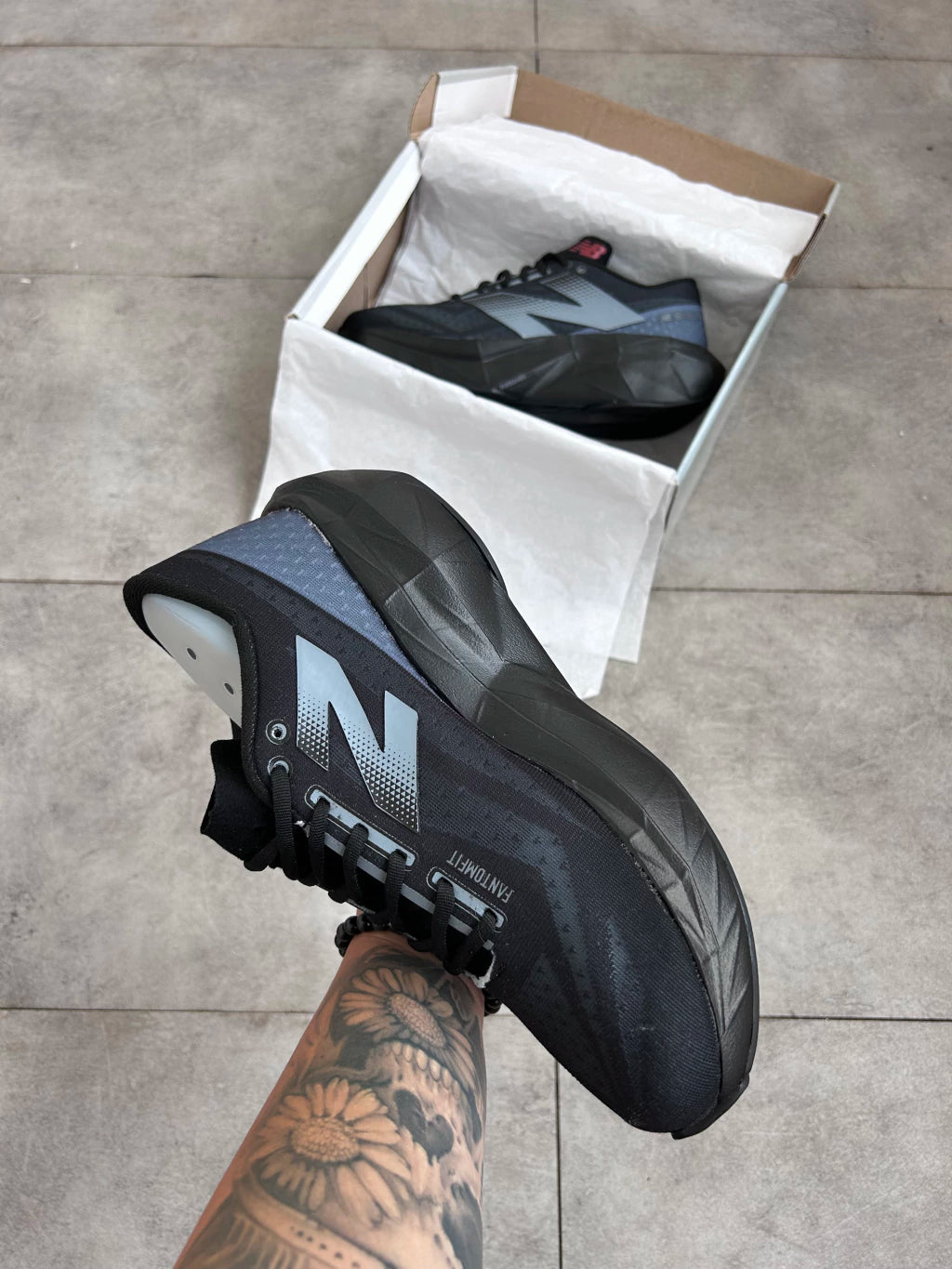 New Balance Fuelcell Rebel V4 - All Black