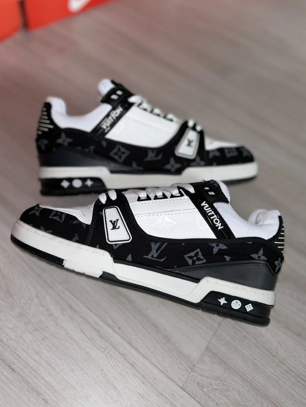 Louis Vuitton Skate - Black