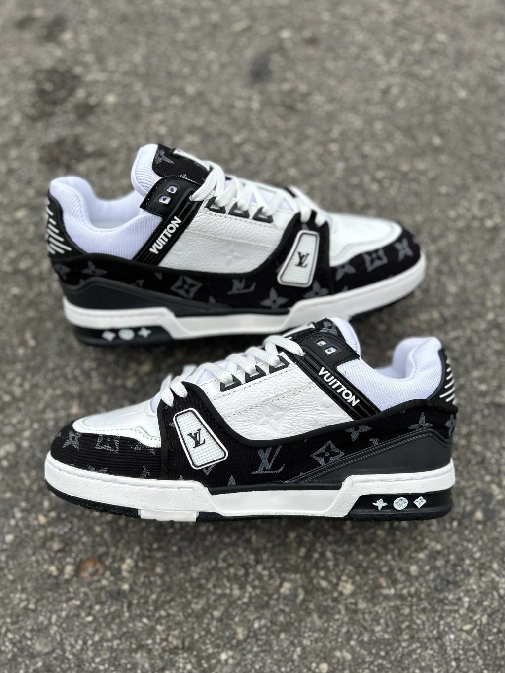 Louis Vuitton Skate - Black