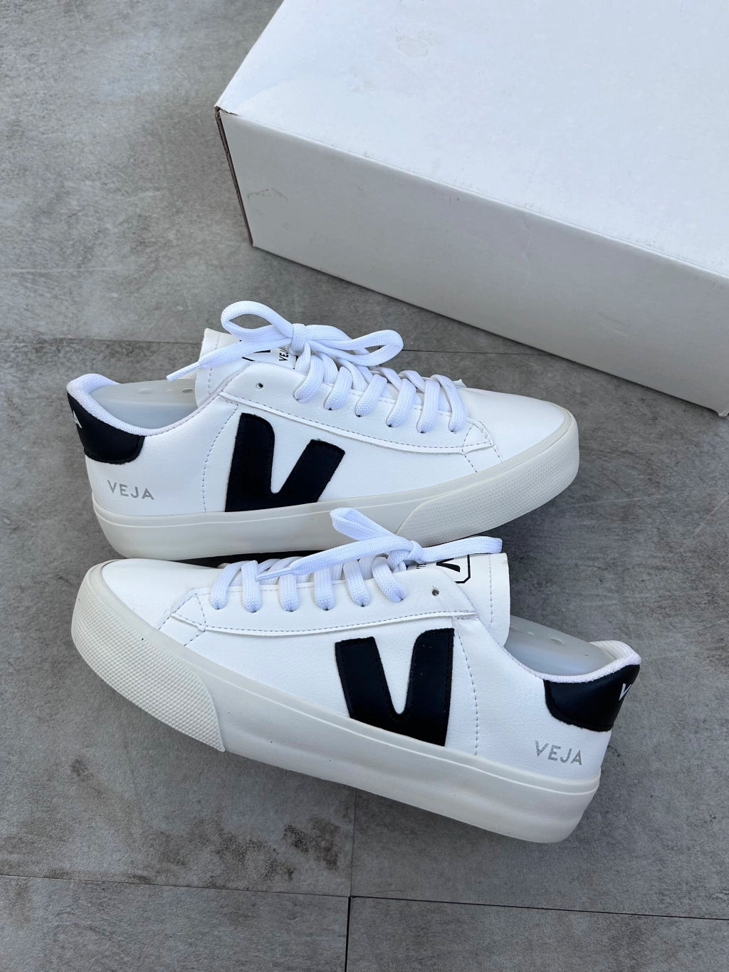 Veja - Branco com Preto