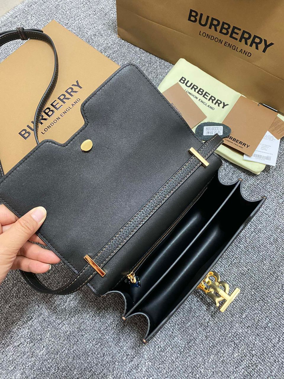 burberry bag top black