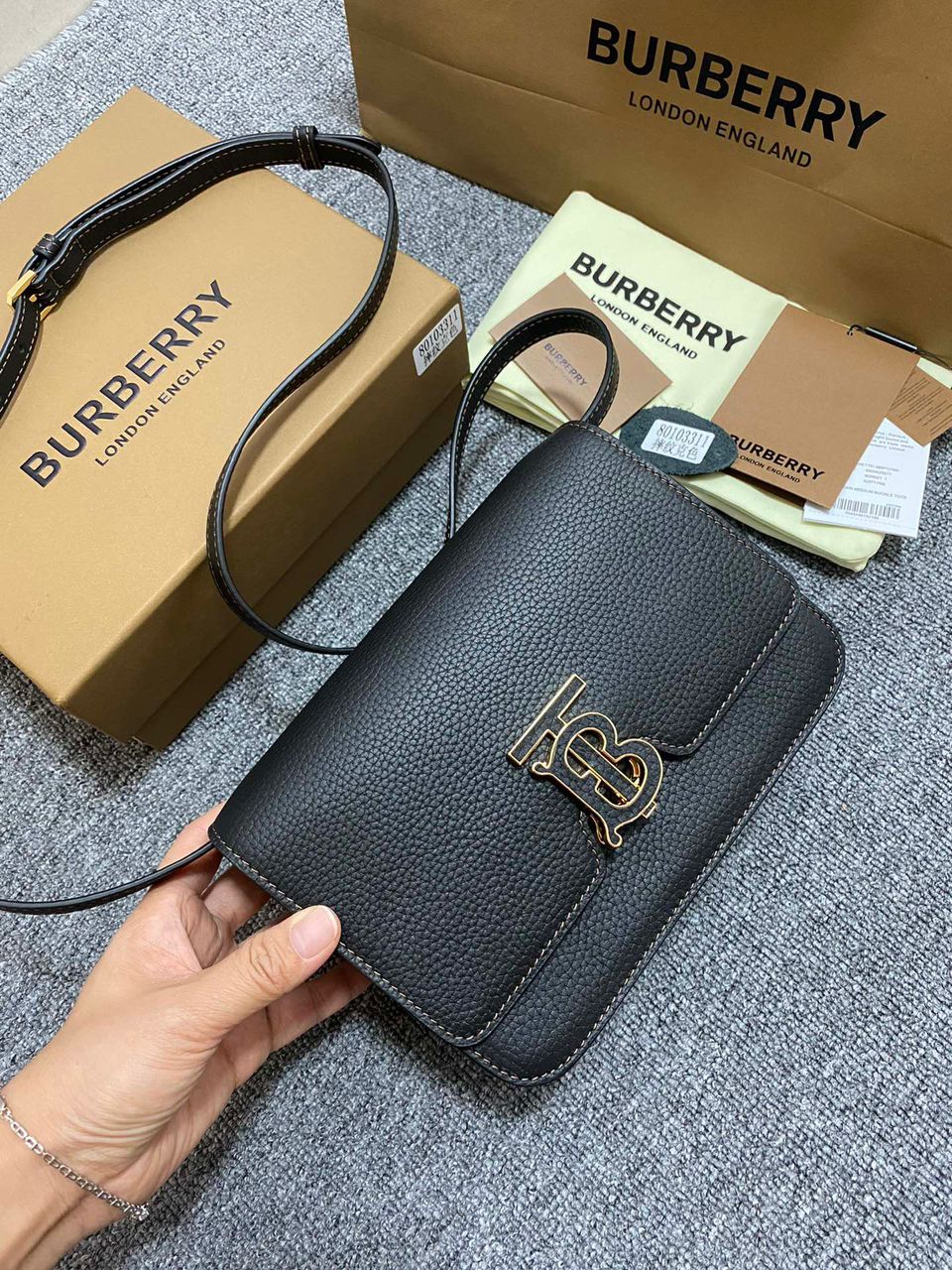 burberry bag top black