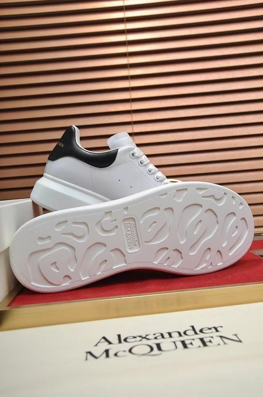 Alexander McQueen - Super Premium