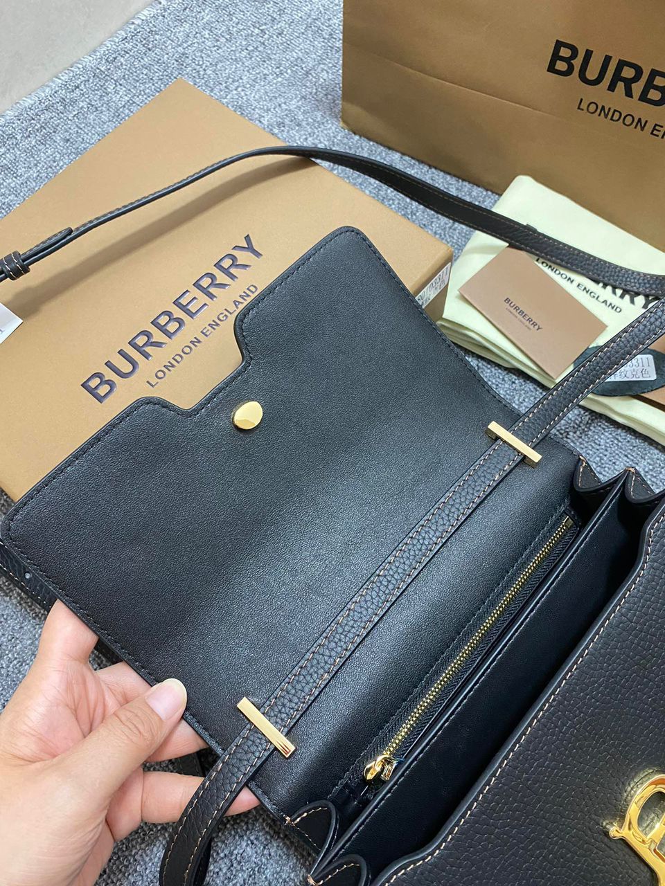 burberry bag top black
