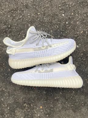 Adidas Yeezy Boost 350 V2 - Refletivo - Importado