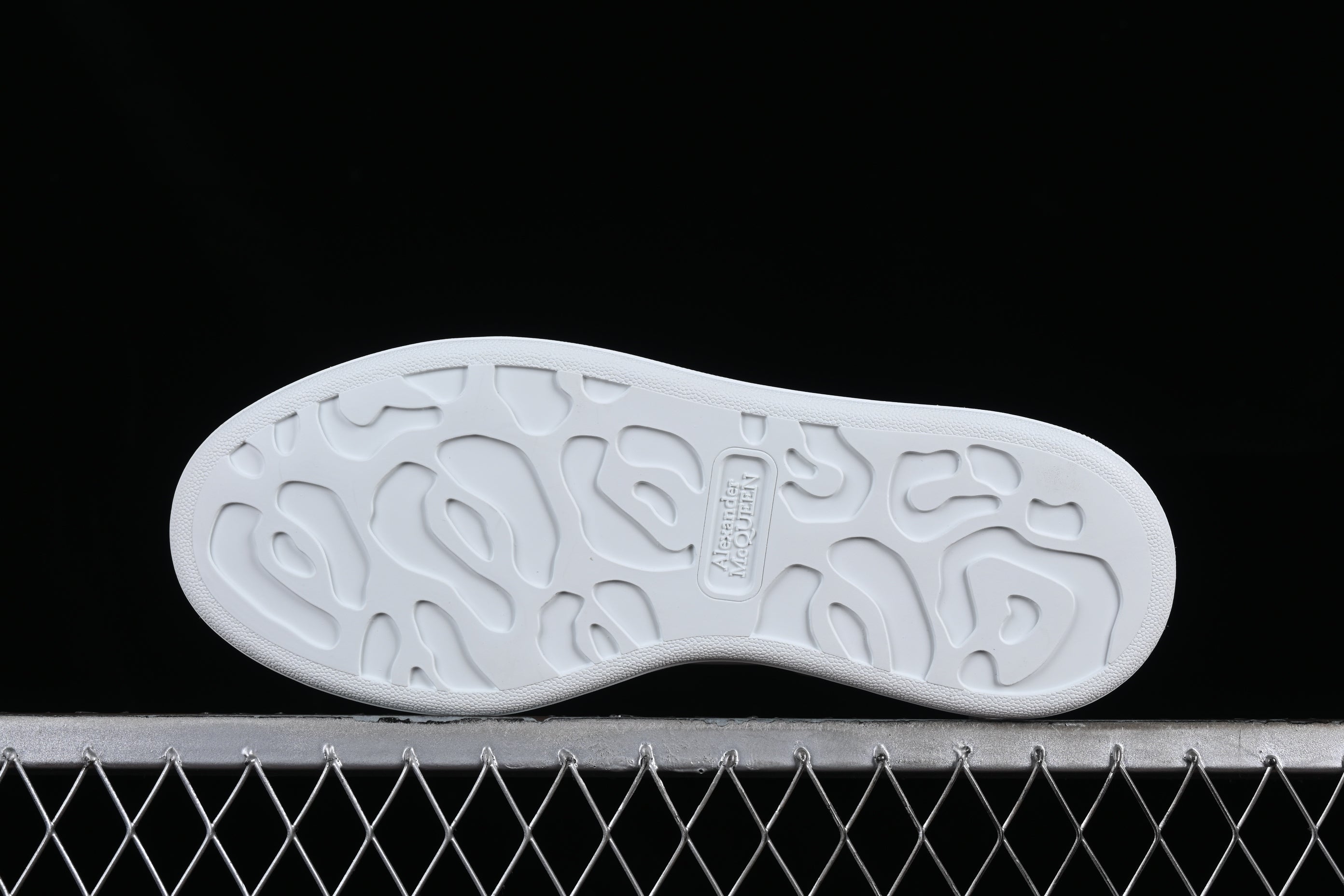 Alexander McQueen Oversized Branco/Cinza - Super Premium