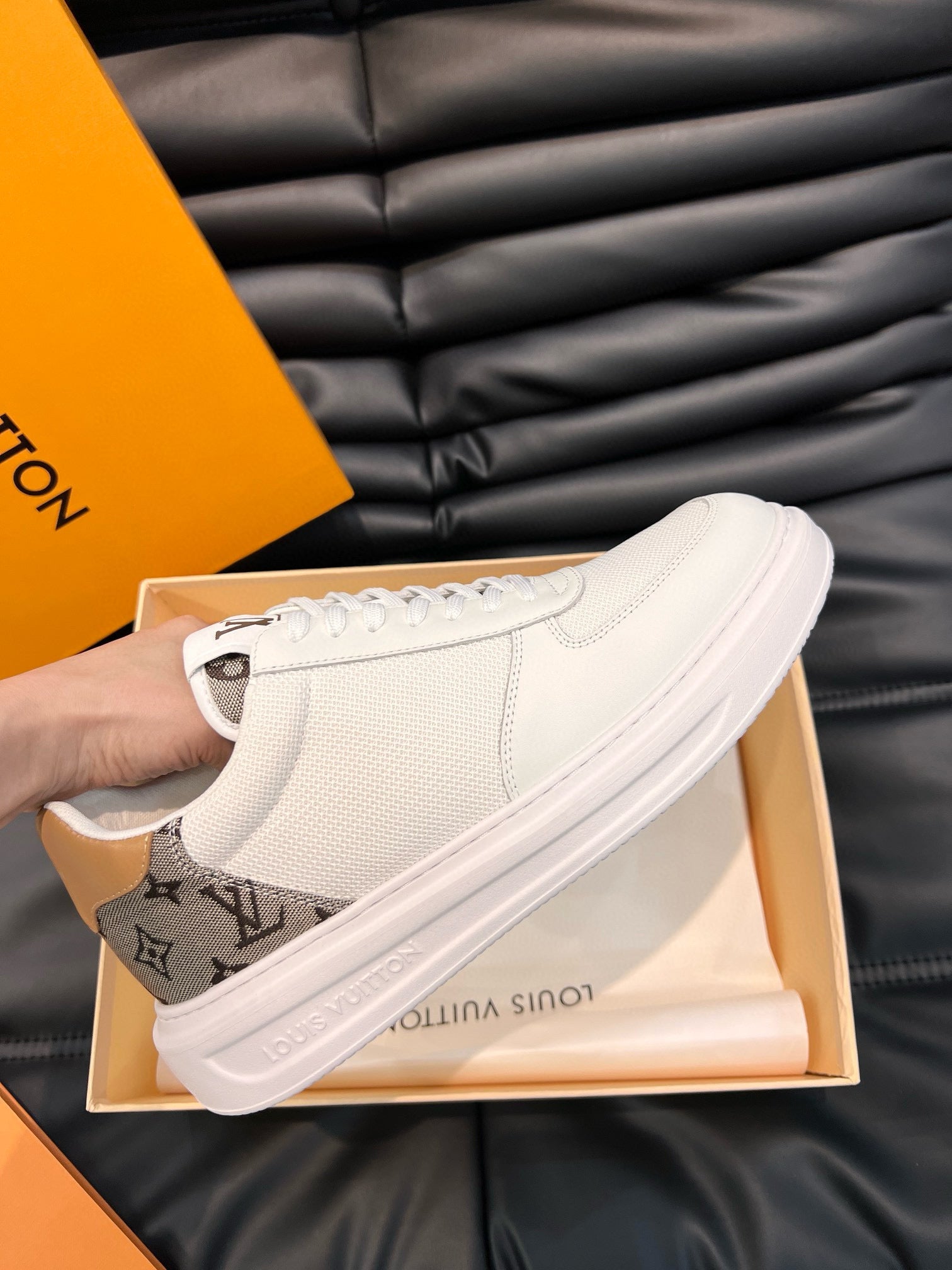 Beverly Hills LV White (Pronta entrega)