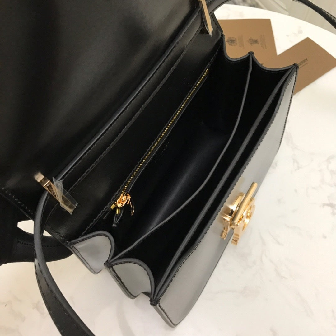 Burberry TB Bag Black