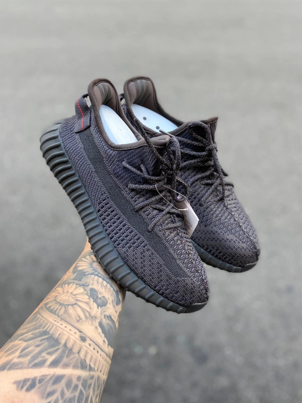 Adidas Yeezy Boost 350 V2 - Black Static - Importado