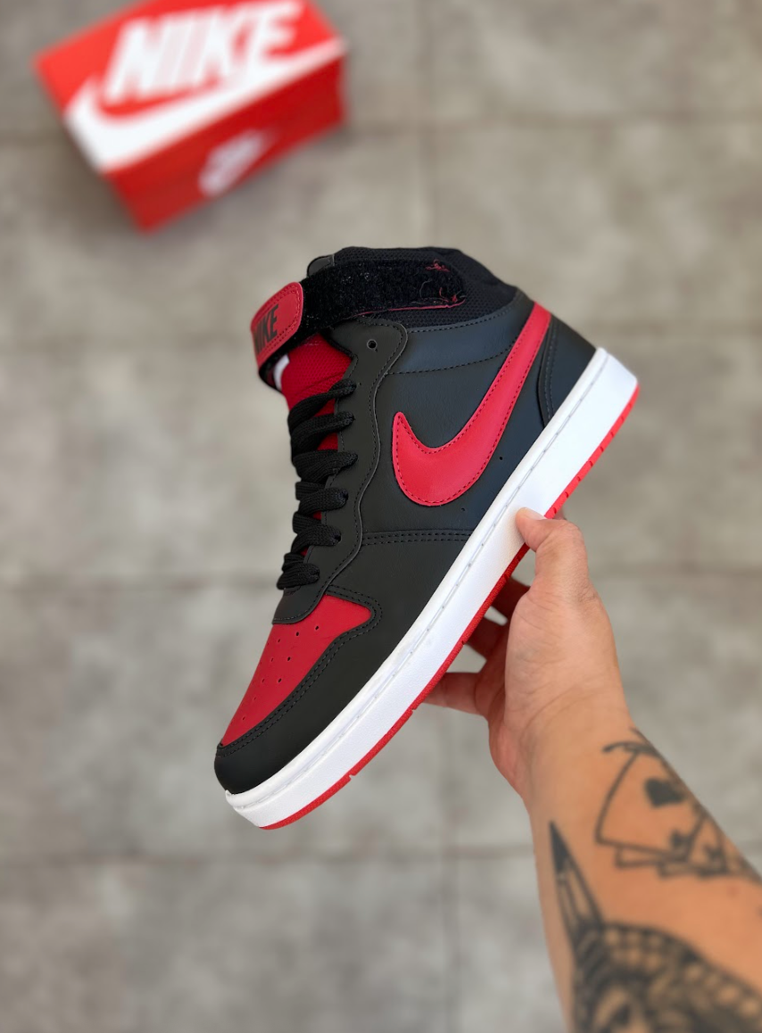 Nike Court Borough MID - Preto/Vermelho