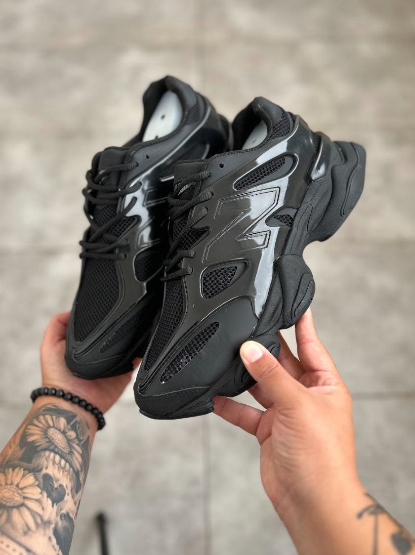 New Balance 9060 - Navy Black