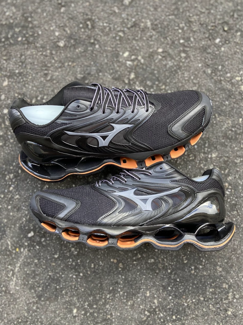 Mizuno Prophecy 12 S - Preto e Laranja