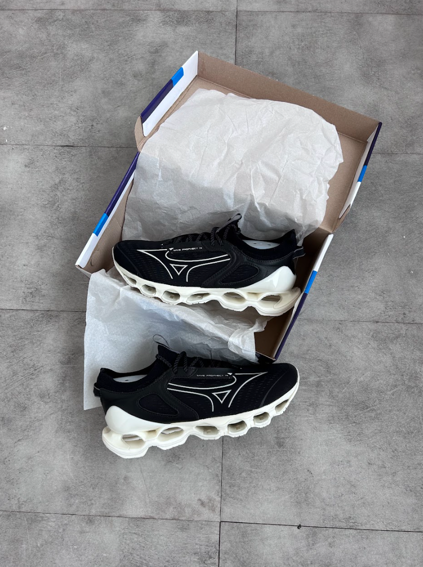 Mizuno Prophecy 14 - Preto com Branco