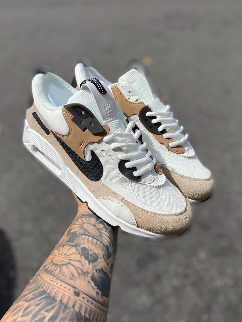 Nike Air Max 90 - Marrom, Bege e Branco