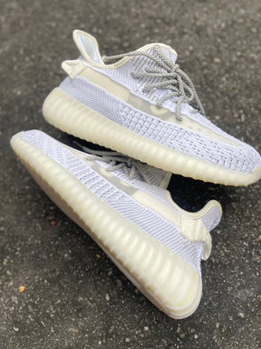 Adidas Yeezy Boost 350 V2 - Refletivo - Importado