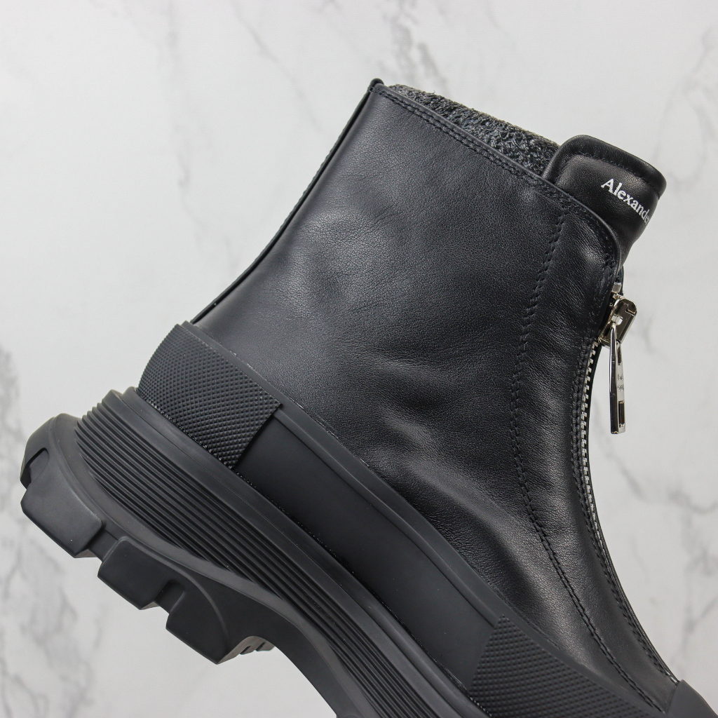 Alexander McQueen Ankle boot Tread Slick com zíper - Super Premium