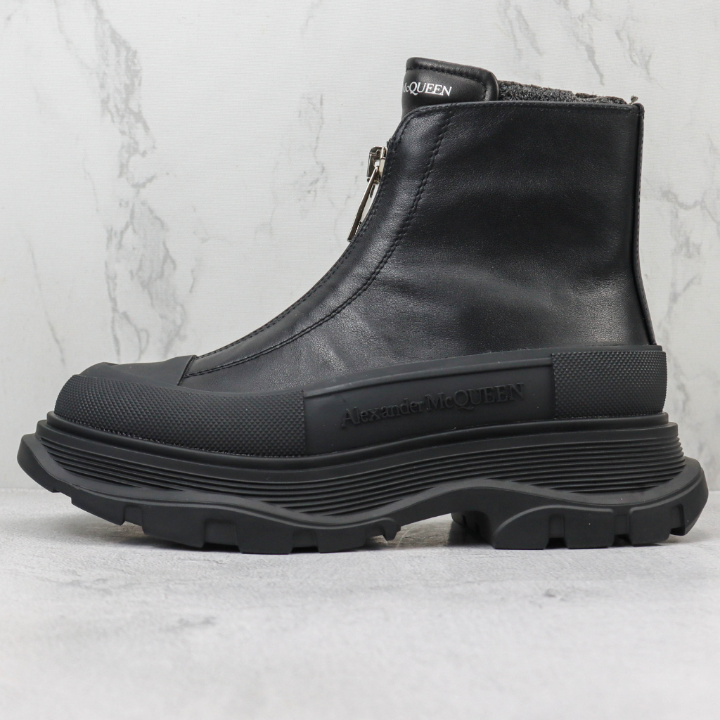 Alexander McQueen Ankle boot Tread Slick com zíper - Super Premium