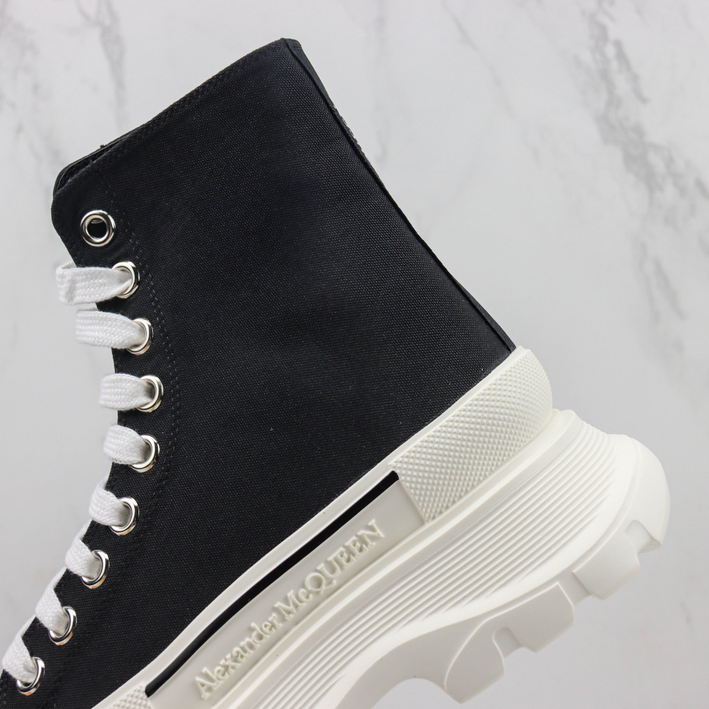 Alexander McQueen Men's Black Tread Slick Canvas Boot - Super Premium