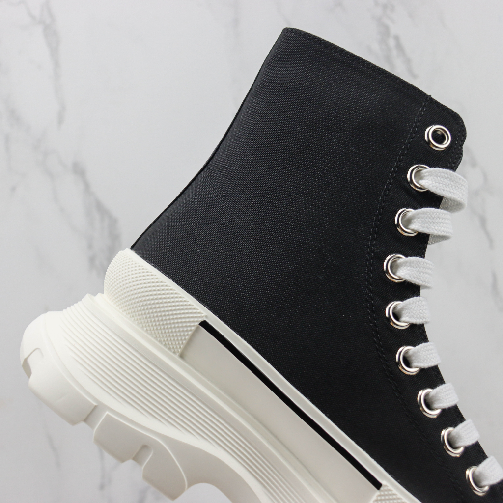 Alexander McQueen Men's Black Tread Slick Canvas Boot - Super Premium