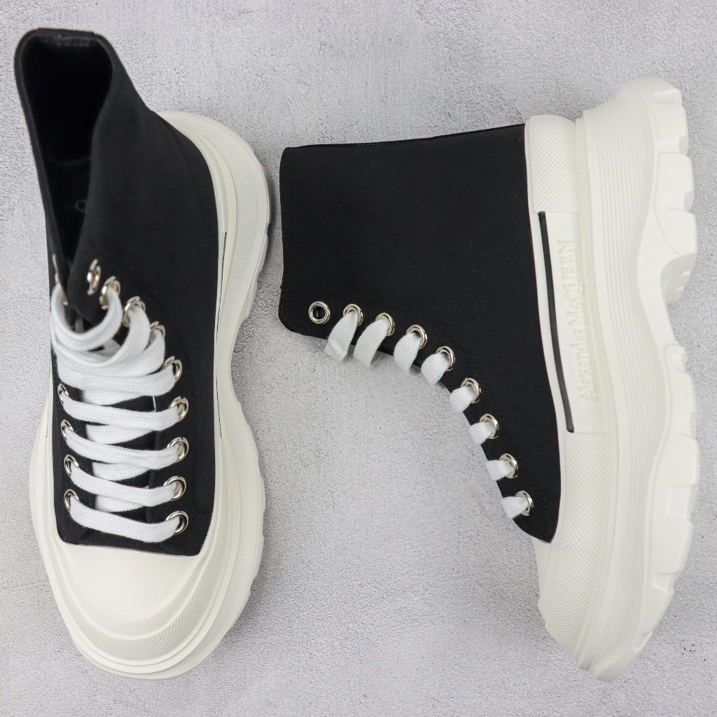 Alexander McQueen Men's Black Tread Slick Canvas Boot - Super Premium