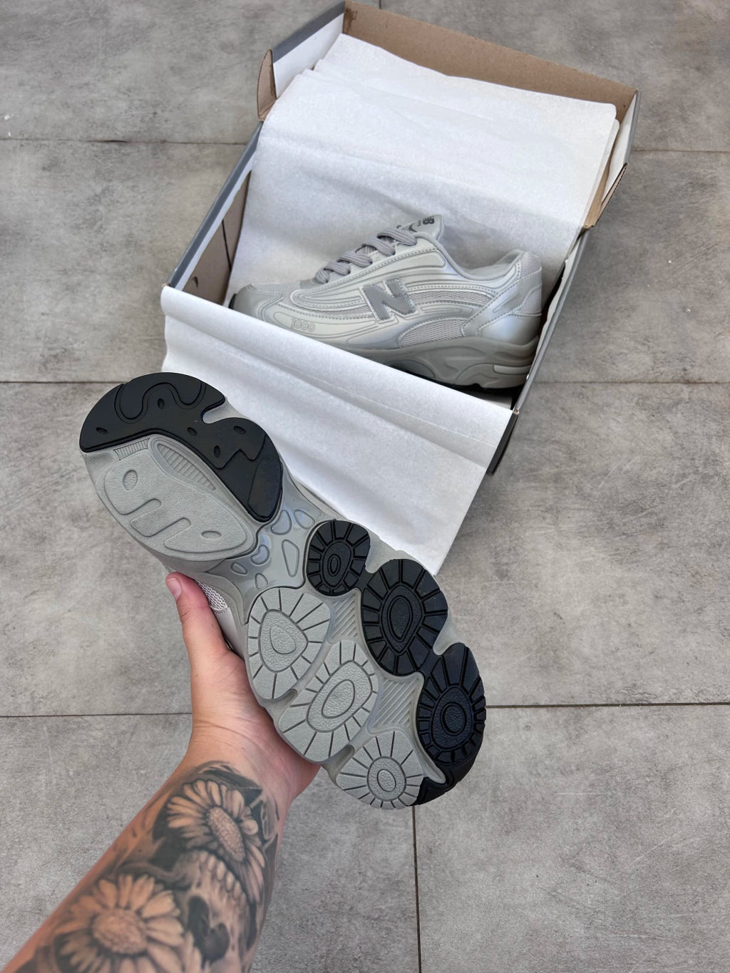 New Balance 1000 - Prata Refletivo