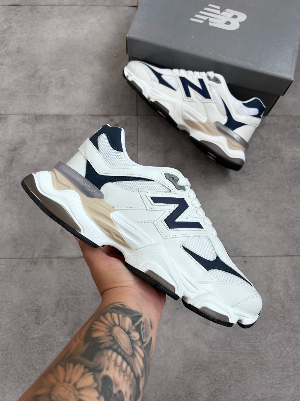 New Balance 9060 - Branco e Azul