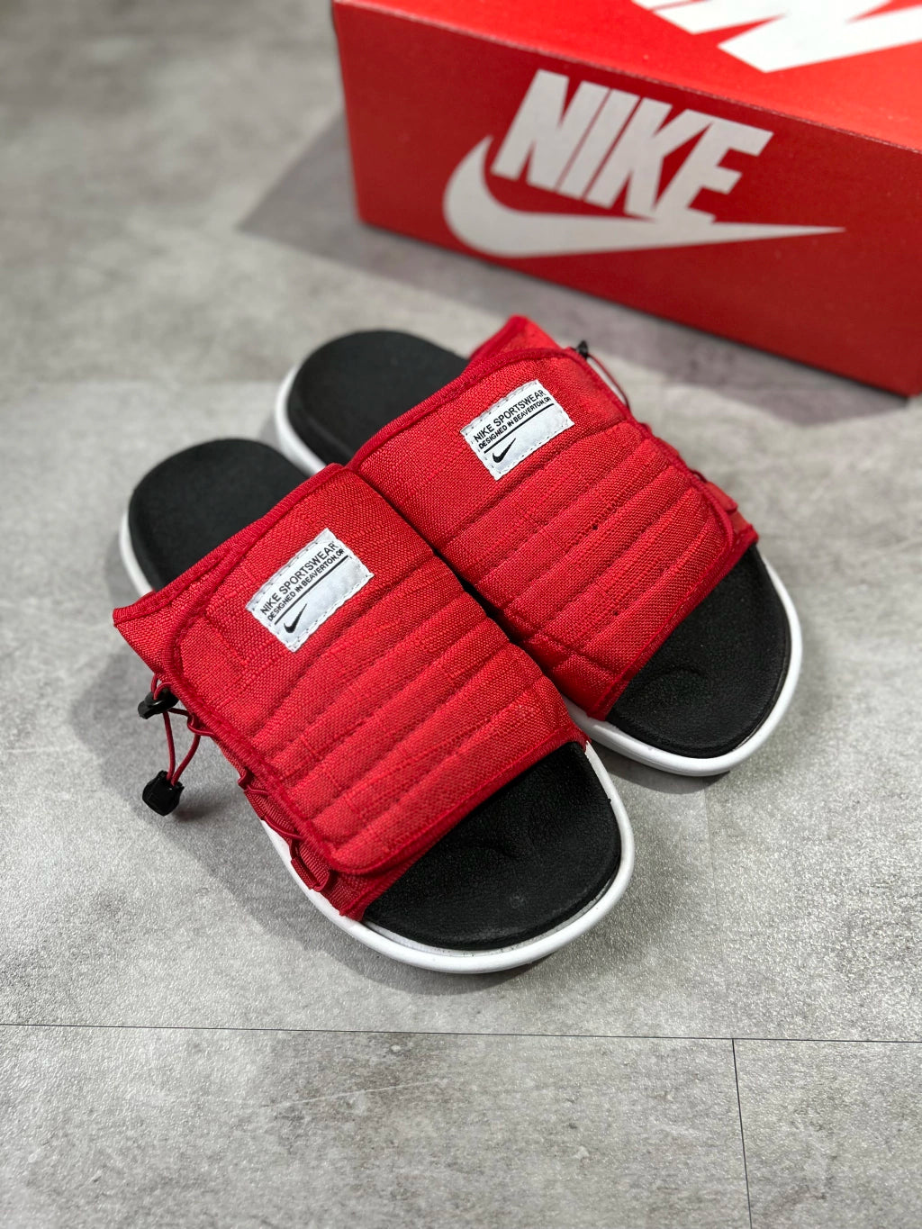 Chinelo Nike Asuna - Vermelho