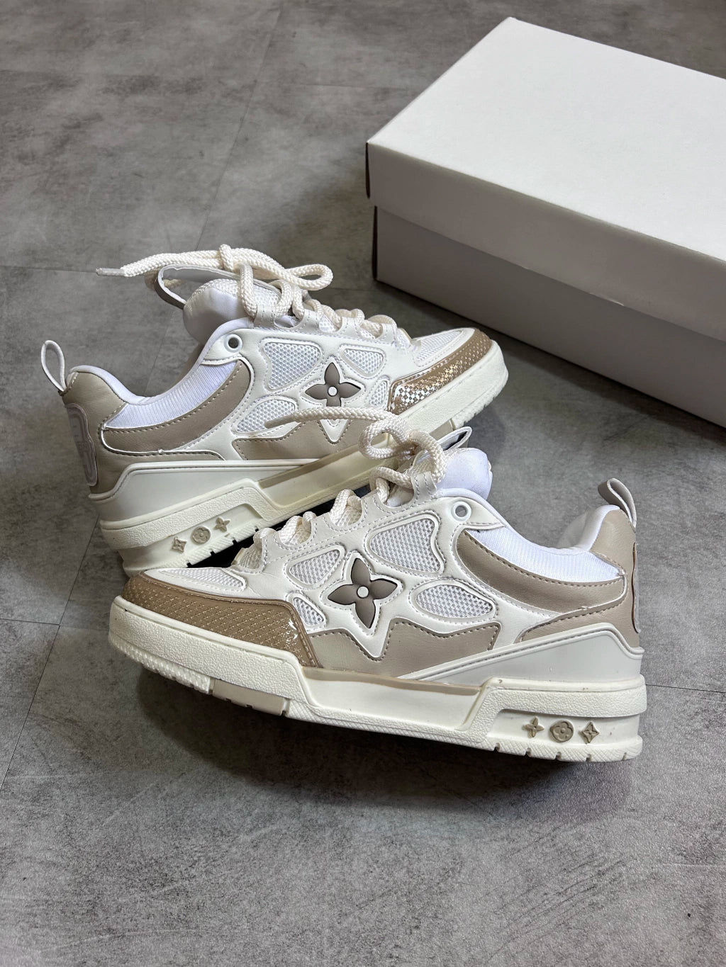 Louis Vuitton Skate - Bege