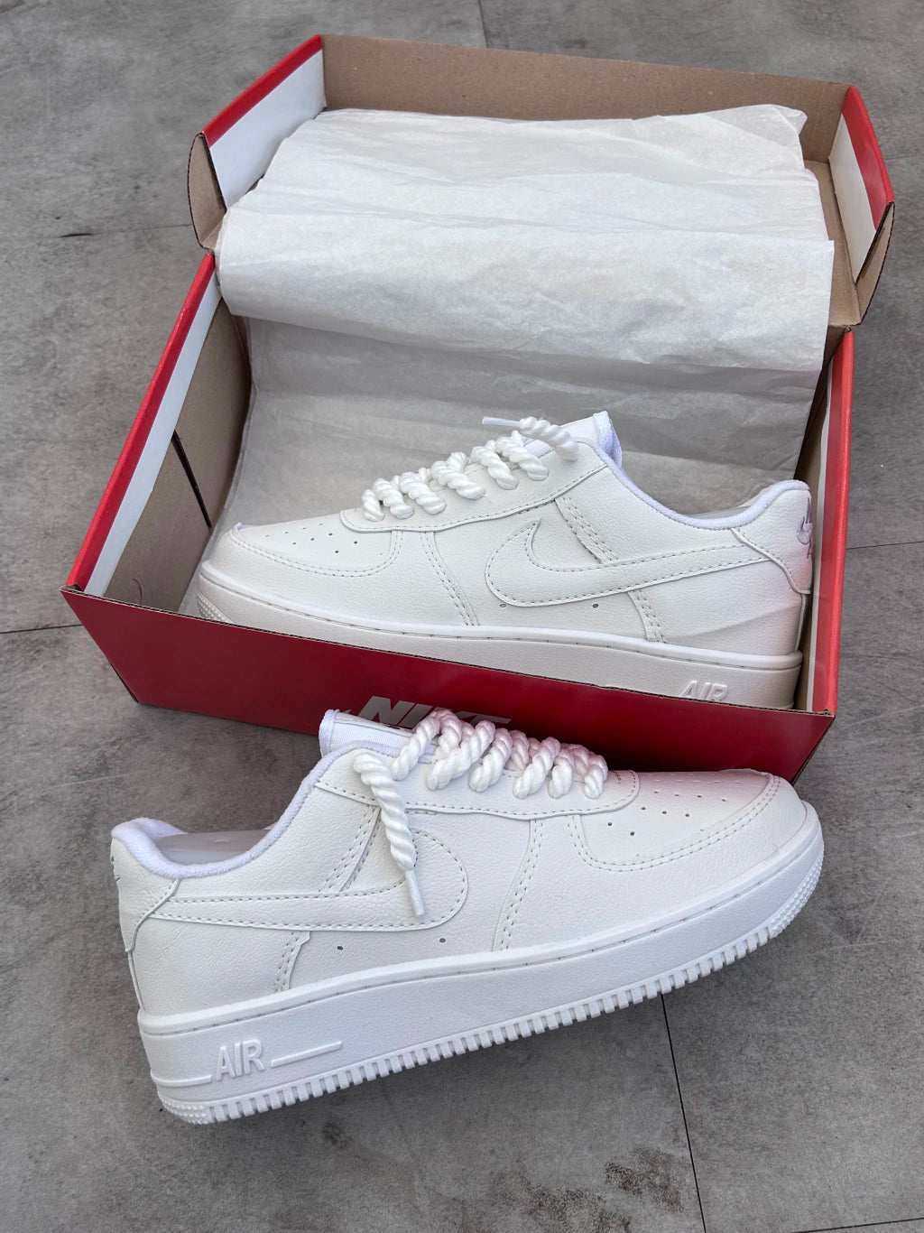 Nike Air Force 1 - Branco Couro Corda