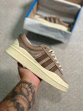 Adidas Bad Bunny x Campus - Marrom