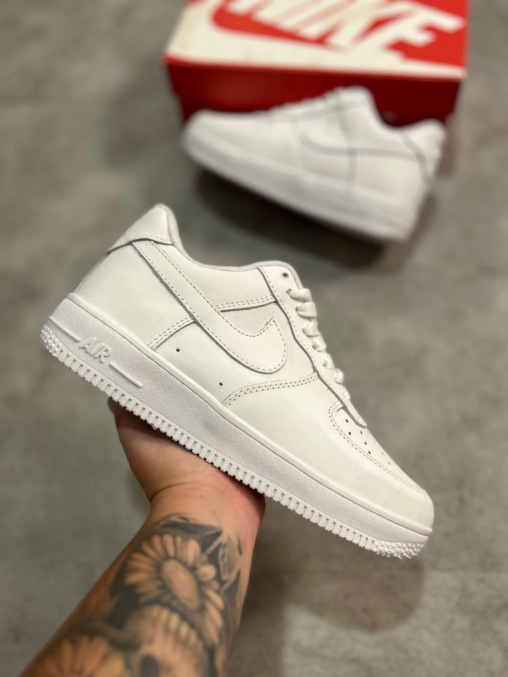 Nike Air Force 1 - Couro Branco